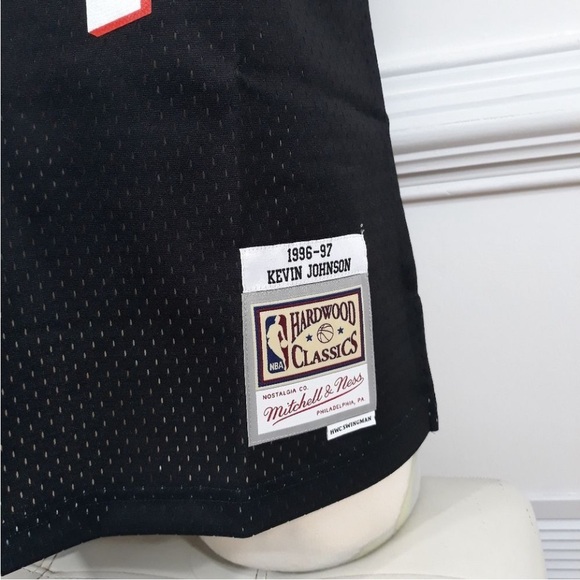 NWT Phoenix Suns Kevin Jhonson
Mitchell &ness Retro
Jersey ,Brand New Sz L - Picture 5 of 6